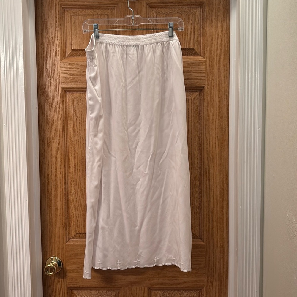Club Collection - modest white skirt with scalloped hem